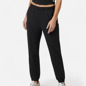 Vuori Boyfriend Sweatpant Women’s Medium 7/8 Length Lounge Joggers Crop Black